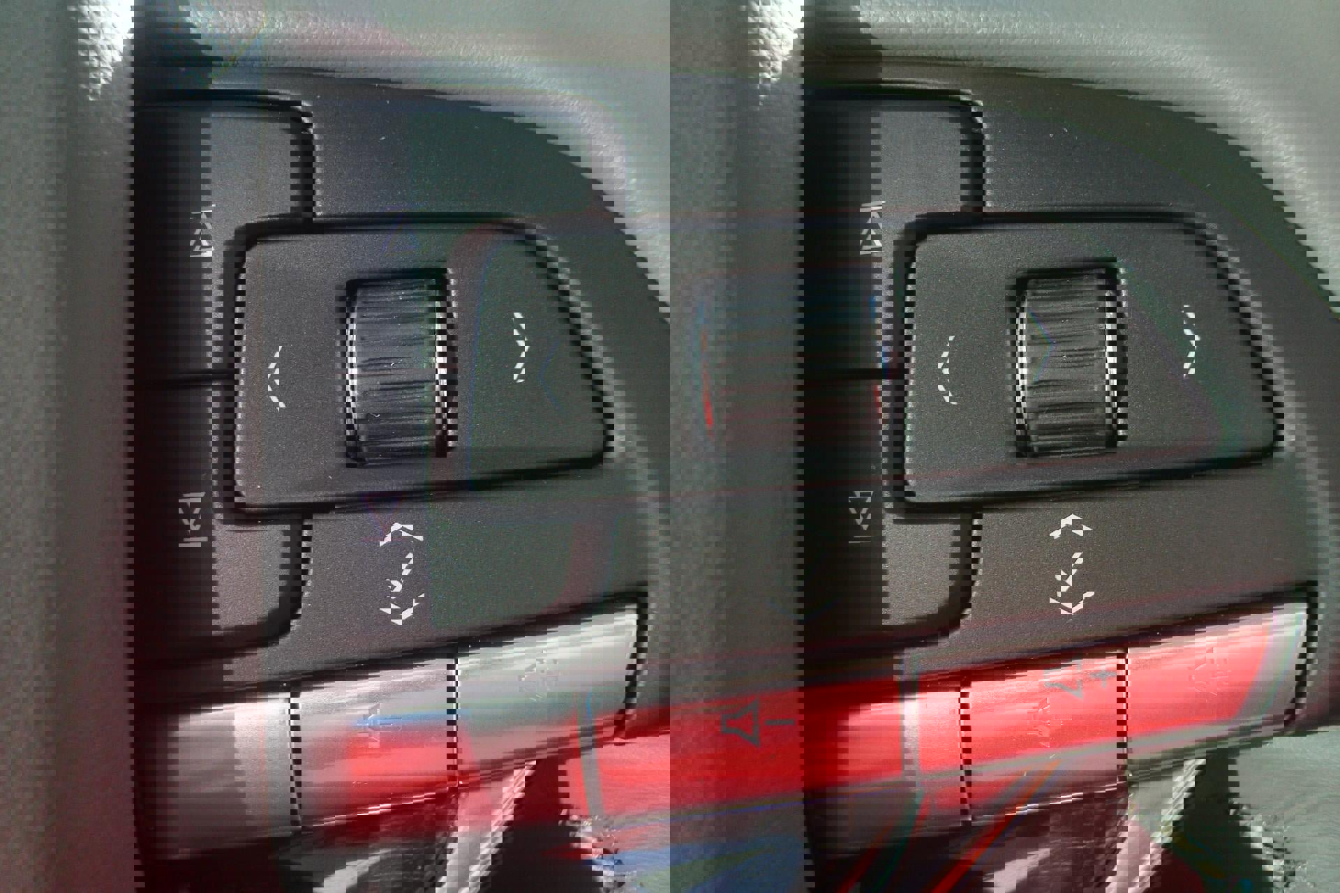 Used 2023 Cadillac XT6 Premium Luxury image 10