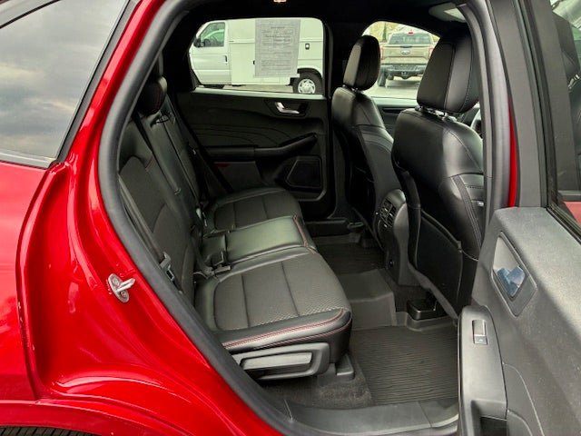 Used 2024 Ford Escape ST-Line w/ Tech Pack #1 AWD/4WD image 14