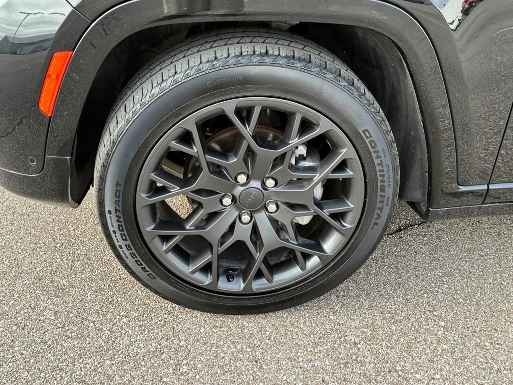 Used 2024 Jeep Grand Cherokee Summit w/ High Altitude Package image 11