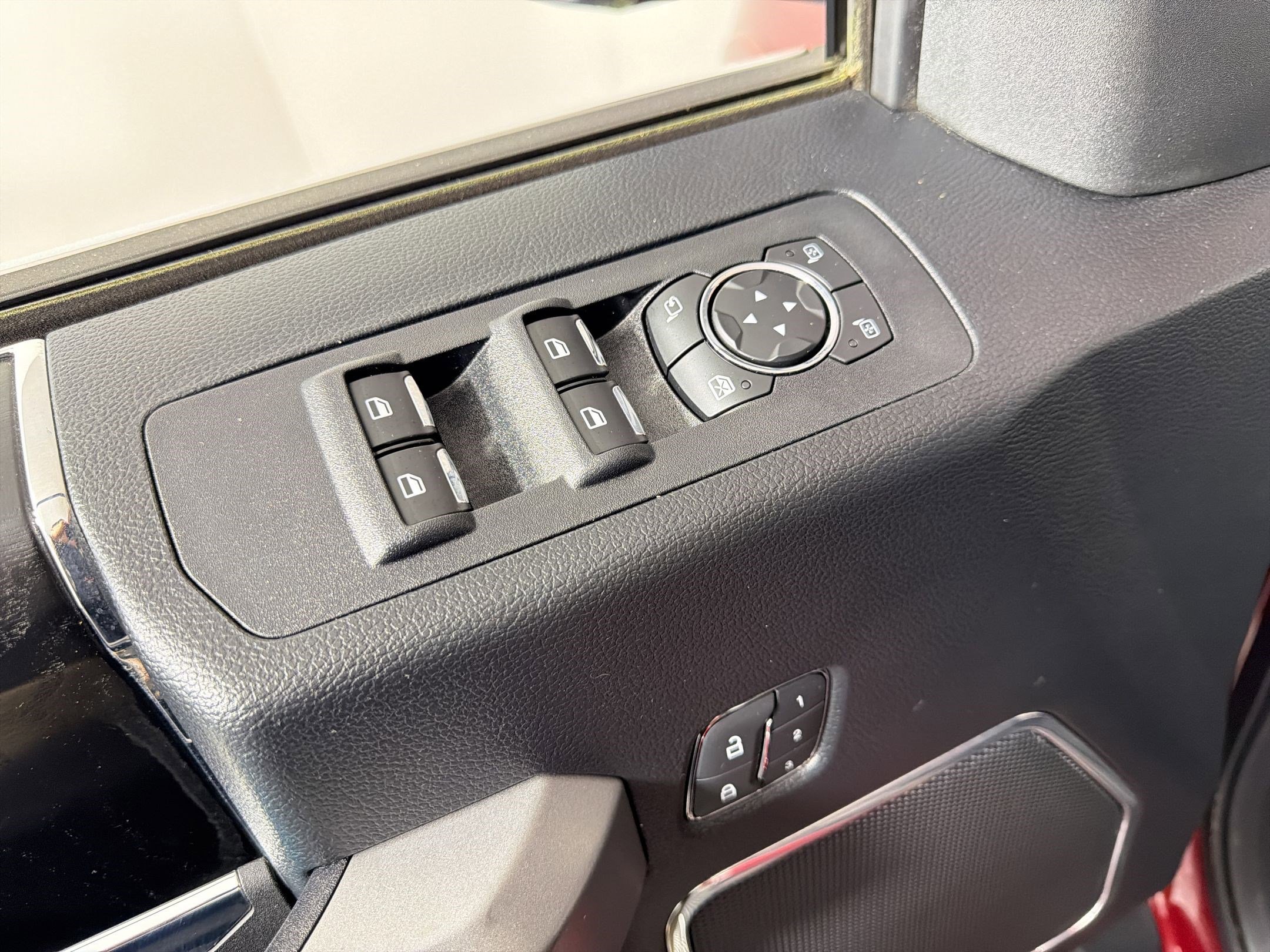 Used 2018 Ford F150 Platinum w/ Equipment Group 701A Luxury RWD image 10