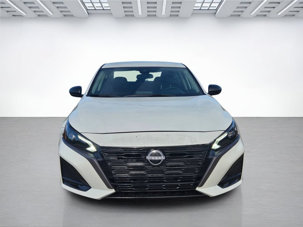 New 2026 Nissan Altima 2.5 SV FWD image 2