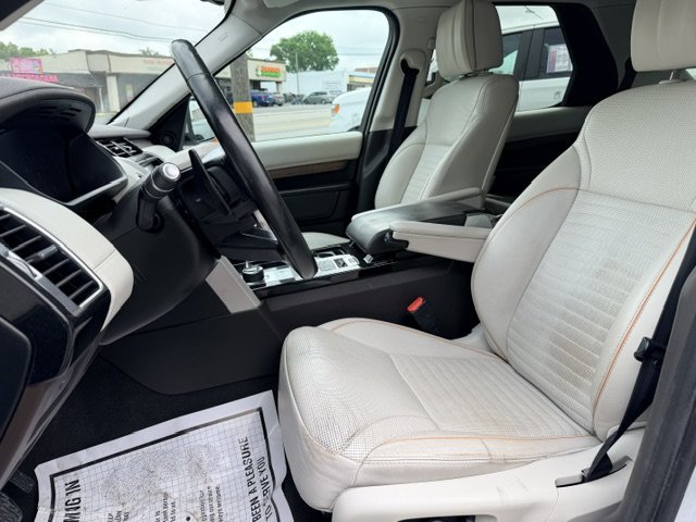 Used 2018 Land Rover Discovery HSE Luxury AWD/4WD image 10
