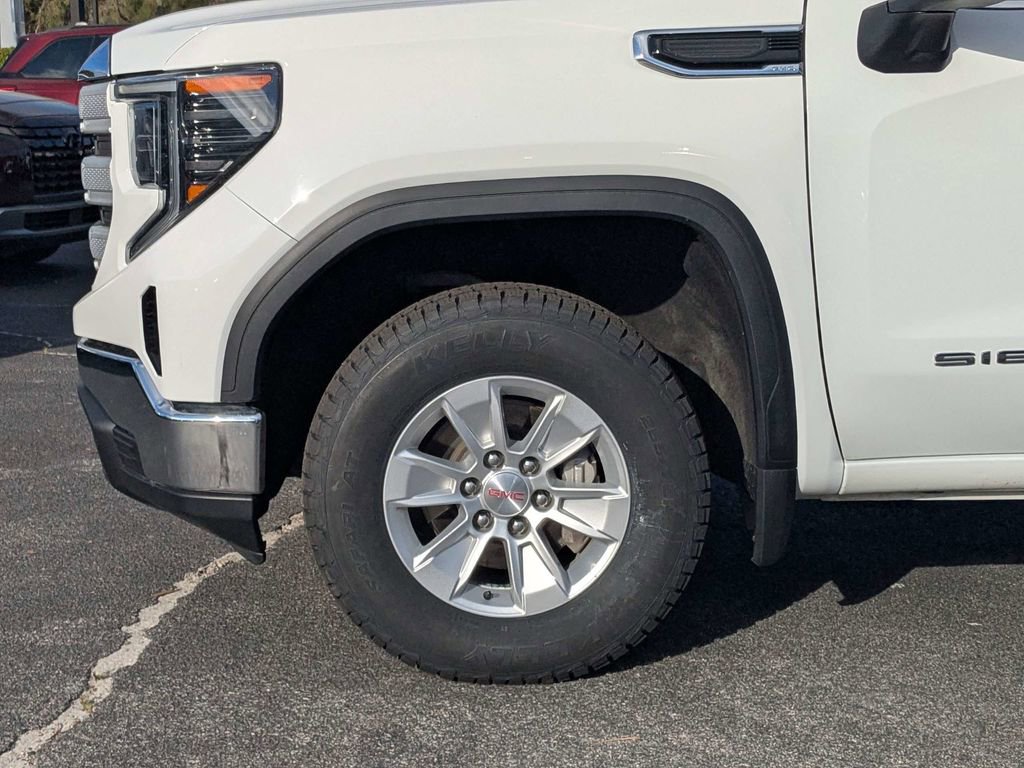 Used 2024 GMC Sierra 1500 SLE image 12
