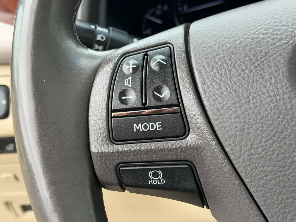 Used 2014 Lexus LS 460 AWD w/ Comfort Package image 21