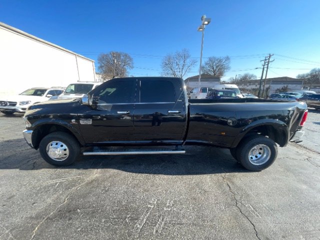 Used 2018 RAM 3500 Laramie Longhorn image 2