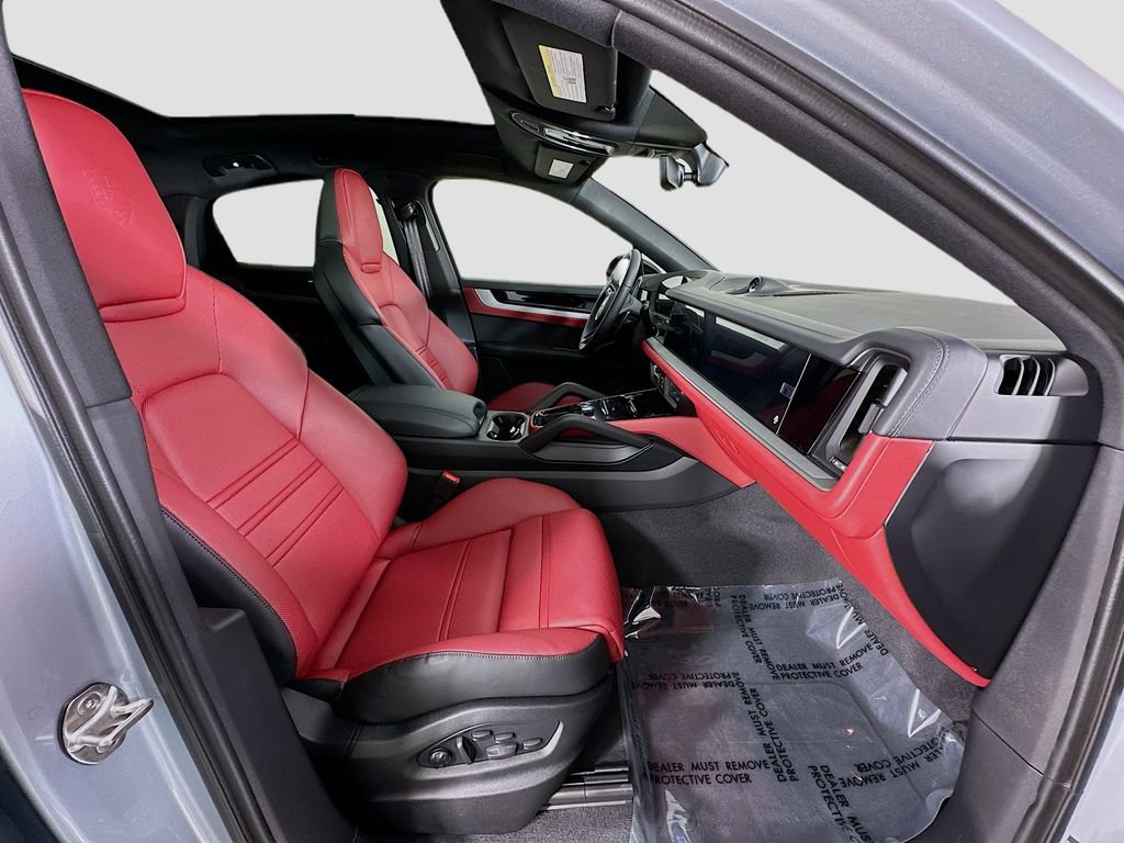 New 2026 Porsche Cayenne Coupe image 31