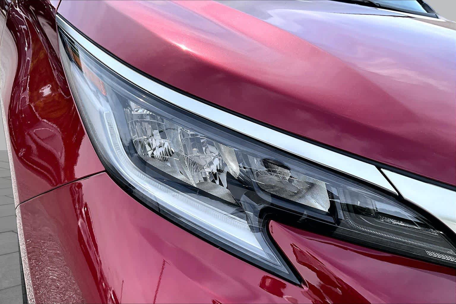 Used 2024 Toyota Sienna XSE w/ XSE Plus Package AWD/4WD image 28