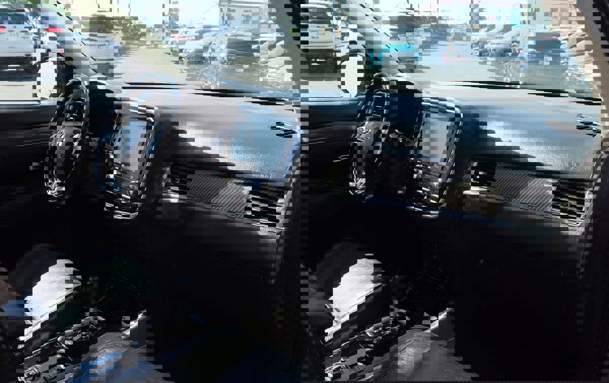 Used 2020 Mitsubishi Outlander SE image 38