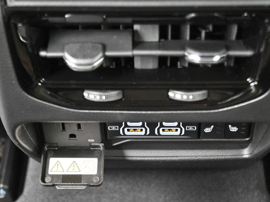 New 2025 Jeep Grand Cherokee Limited image 30