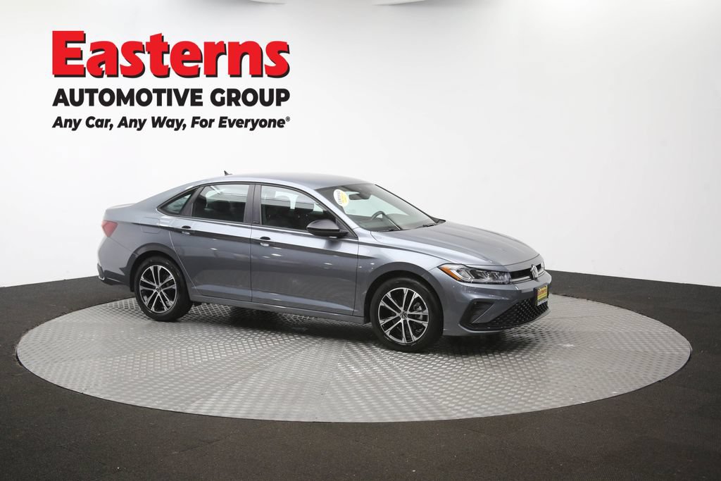 Used 2025 Volkswagen Jetta Sport FWD image 47