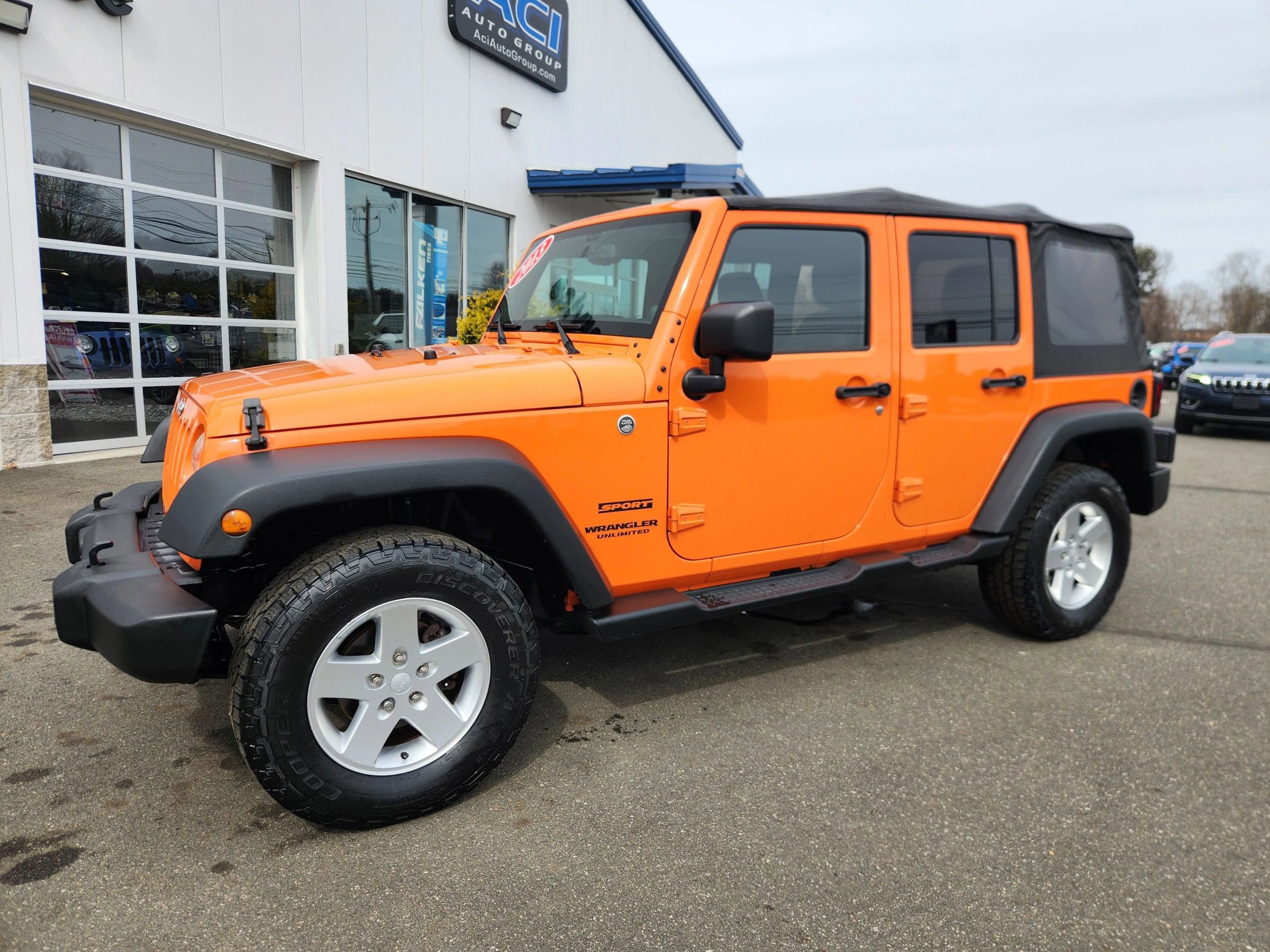 Used 2013 Jeep Wrangler Unlimited Sport AWD/4WD image 6