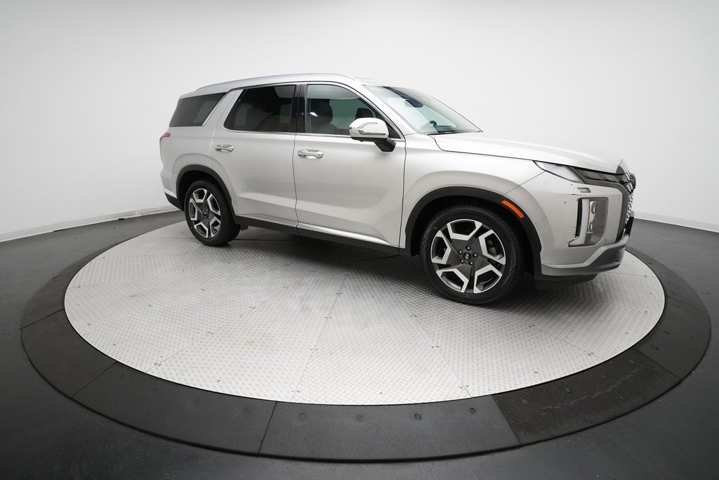 Used 2024 Hyundai Palisade Limited image 13