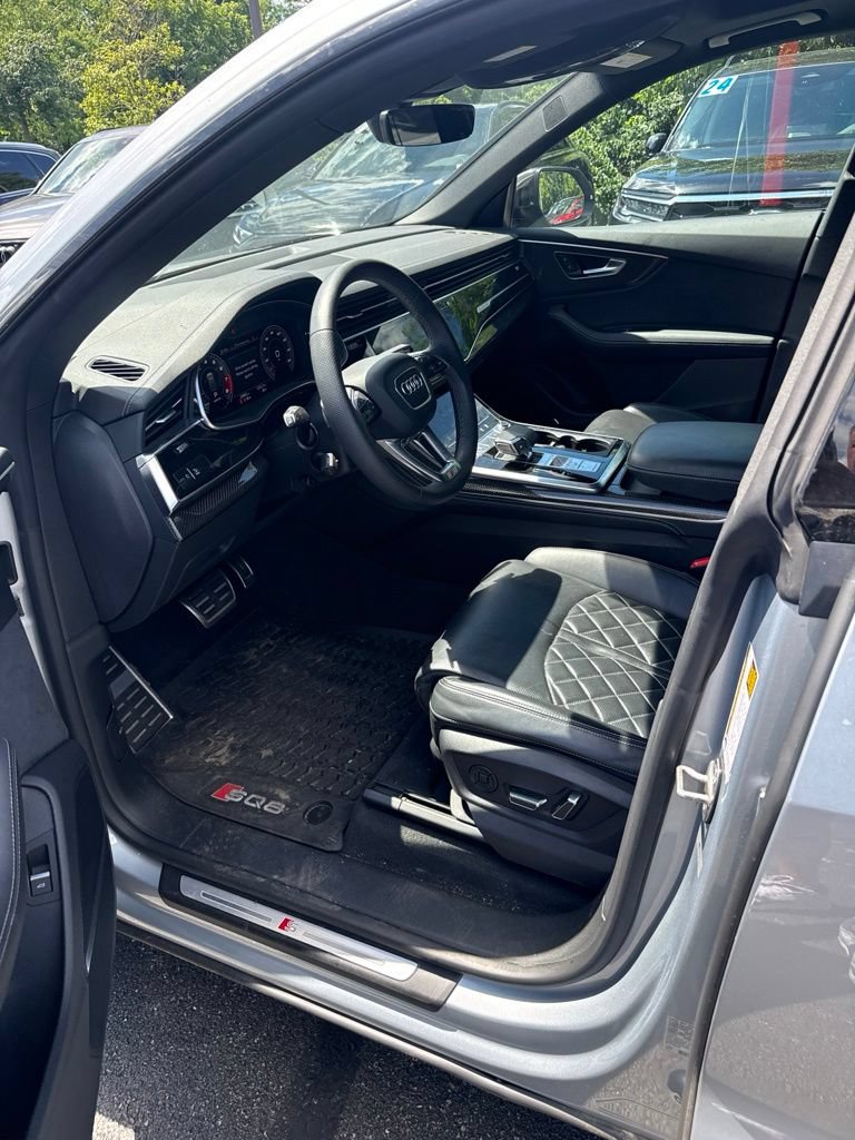 Used 2023 Audi SQ8 Premium Plus w/ Carbon Optic Package AWD/4WD image 9