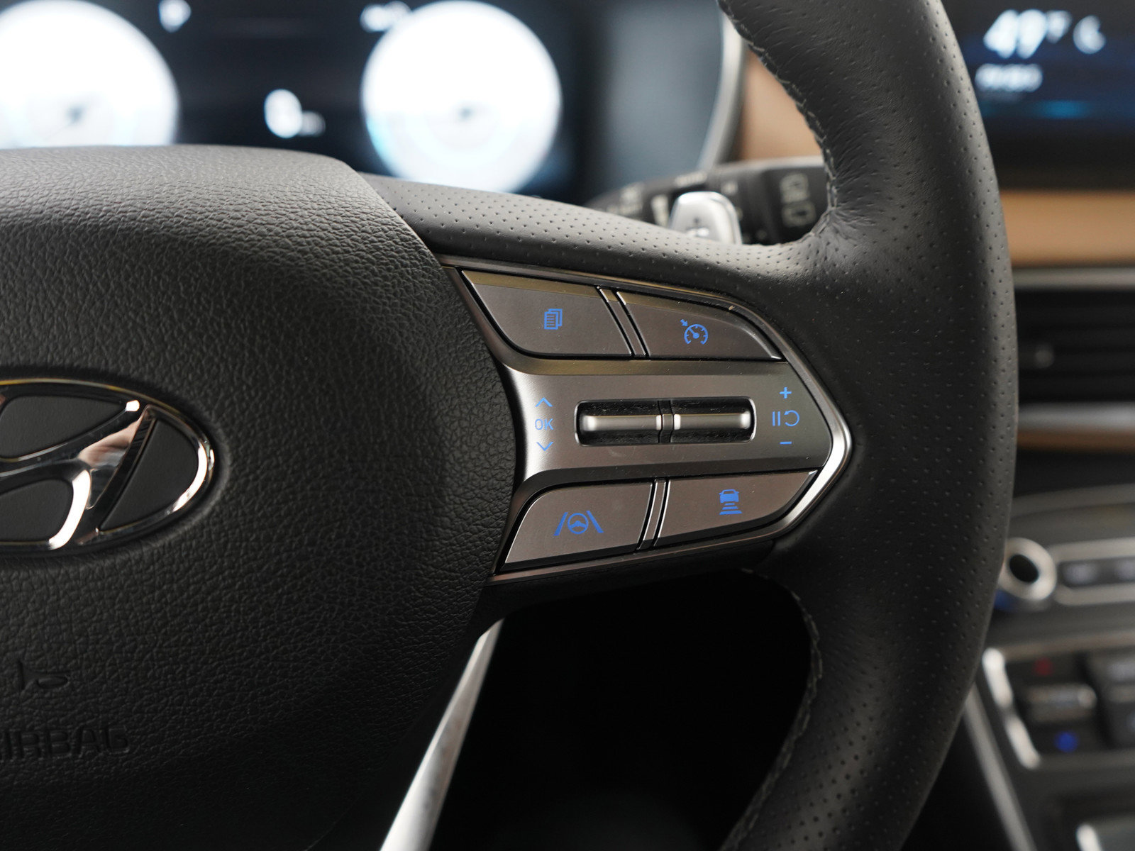 Used 2021 Hyundai Santa Fe Calligraphy image 25