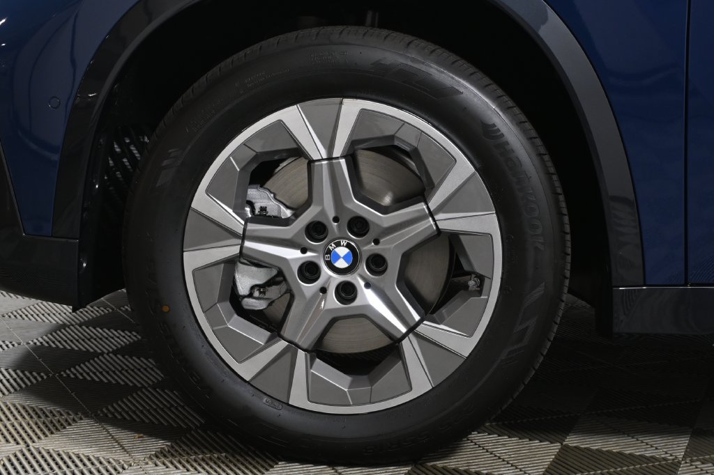 New 2027 BMW X1 xDrive28i AWD/4WD image 12