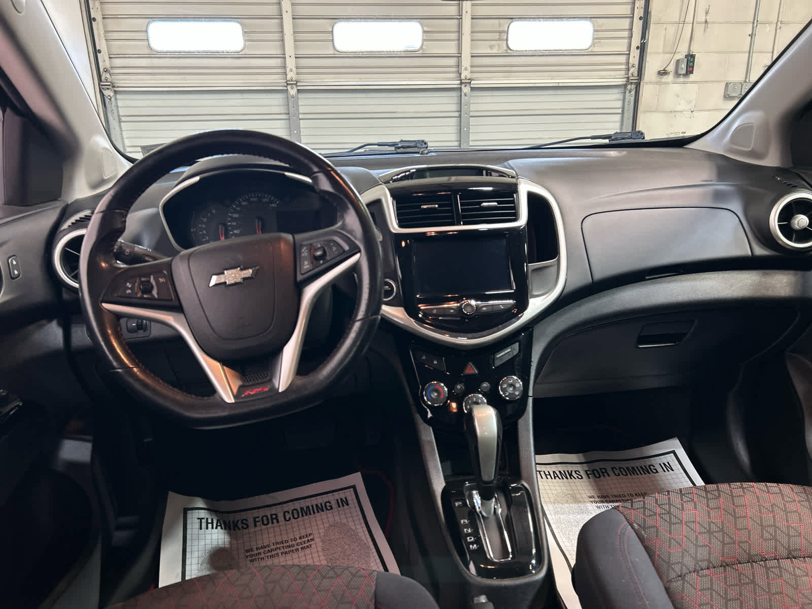 Used 2018 Chevrolet Sonic LT w/ Convenience Package FWD image 4