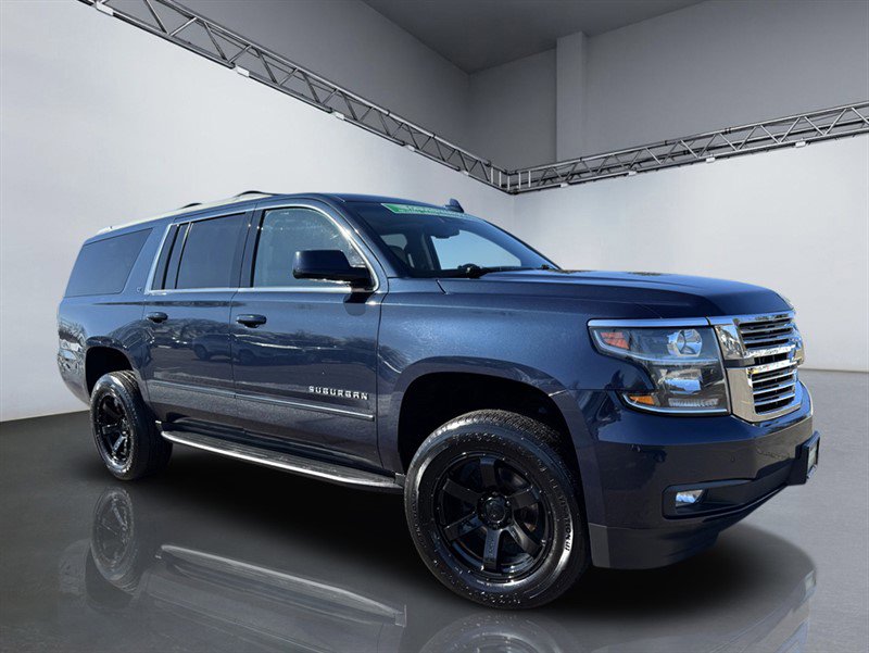 Used 2019 Chevrolet Suburban LT AWD/4WD image 32