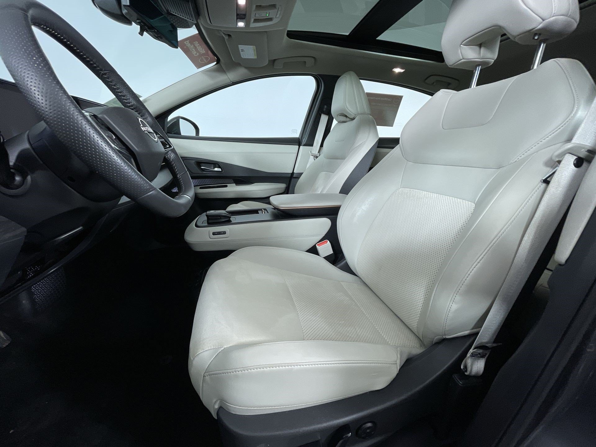 Certified 2024 Nissan Ariya AWD image 15