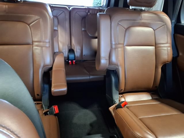 Used 2022 Lincoln Aviator Reserve w/ Elements Package Plus AWD/4WD image 27