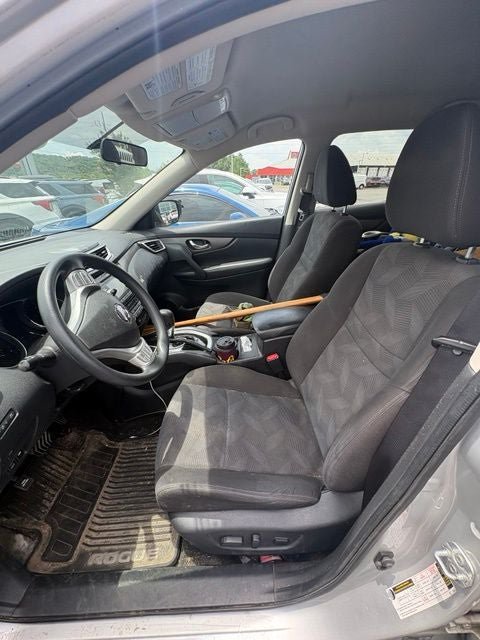 Used 2016 Nissan Rogue SV AWD/4WD image 14