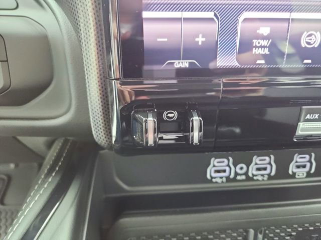 New 2025 RAM 2500 Limited AWD/4WD image 19