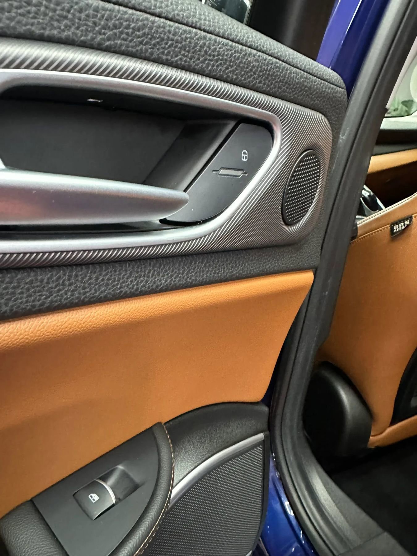 Used 2017 Alfa Romeo Giulia Ti w/ TI 19" Sport Package RWD image 28