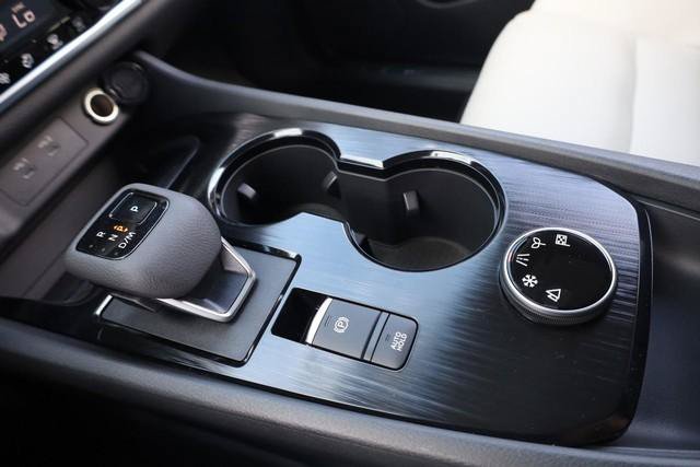 New 2026 Nissan Rogue Dark Armor AWD/4WD image 17