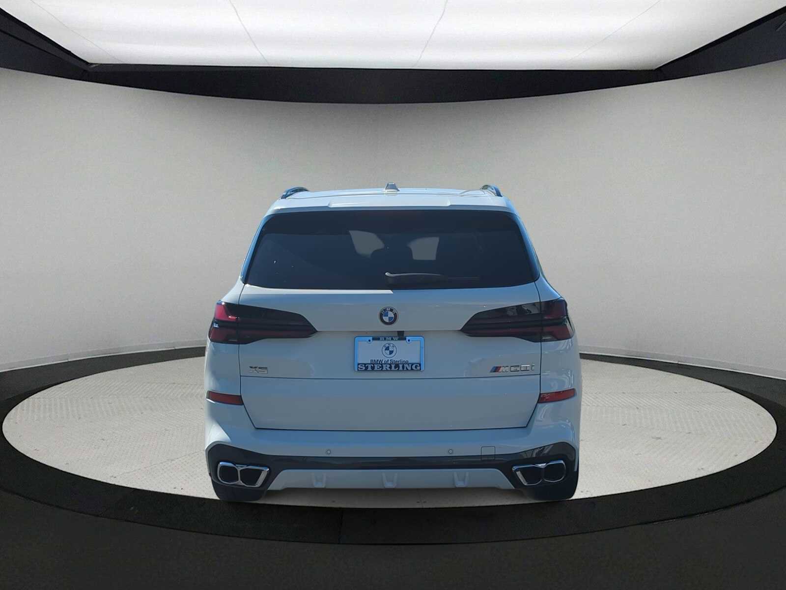 Used 2025 BMW X5 M60i w/ Climate Comfort Package image 7