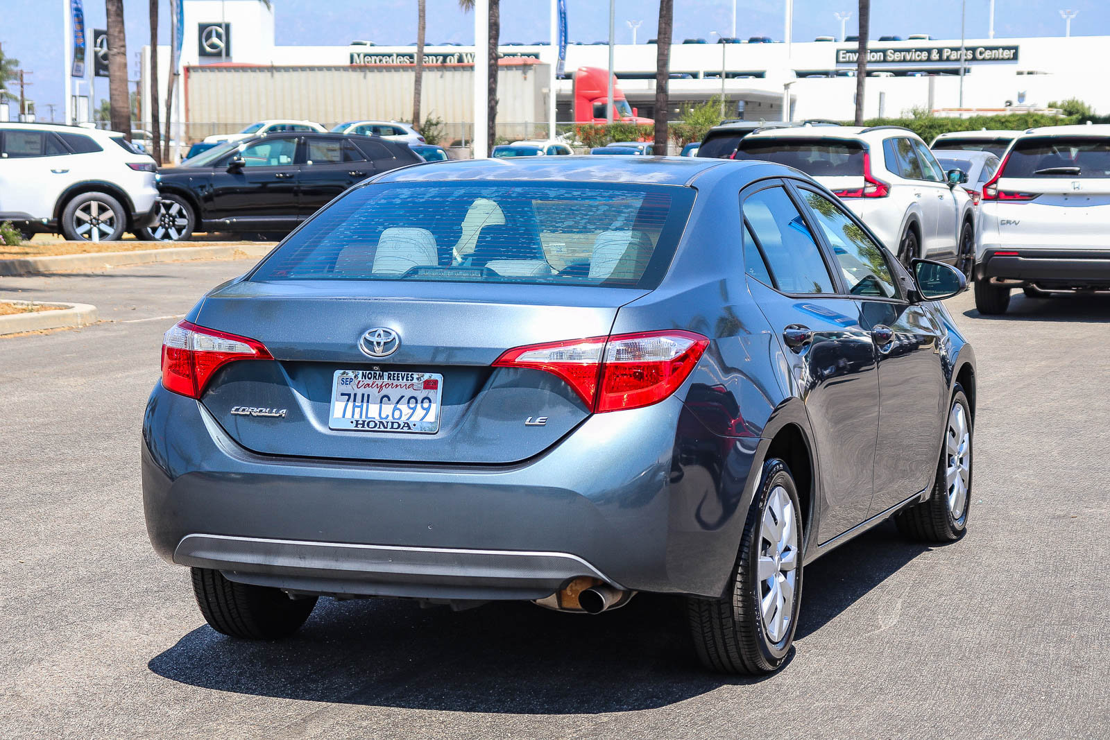 Used 2015 Toyota Corolla LE FWD image 11