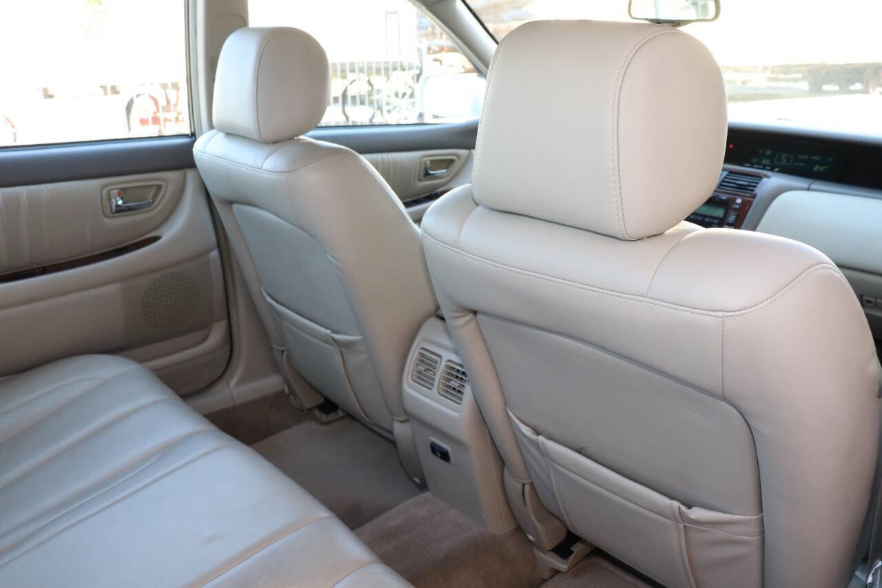 Used 2001 Toyota Avalon XLS FWD image 38