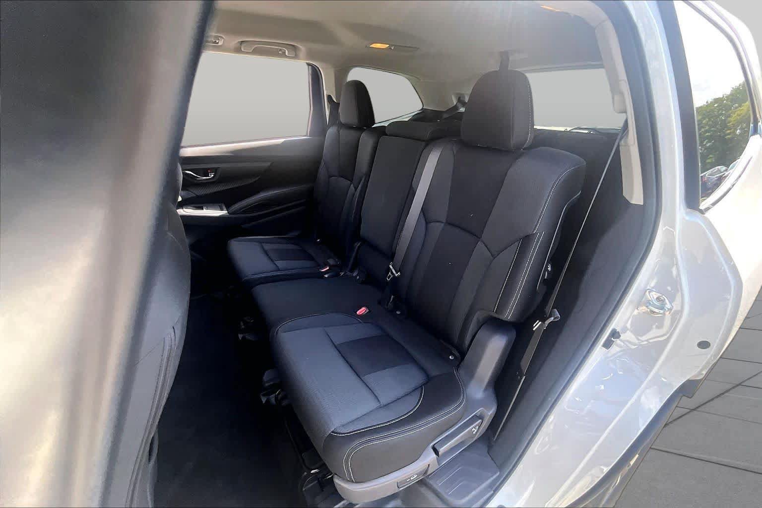 Used 2023 Subaru Ascent Premium w/ Convenience Package AWD/4WD image 19