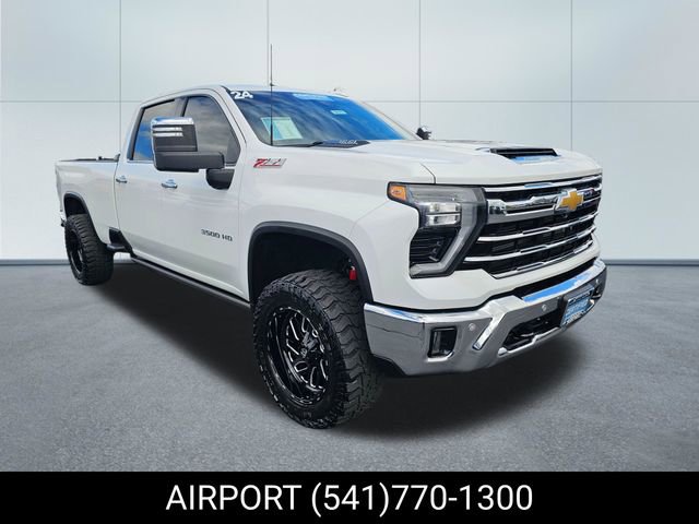 Certified 2024 Chevrolet Silverado 3500 LTZ w/ LTZ Plus Package image 10