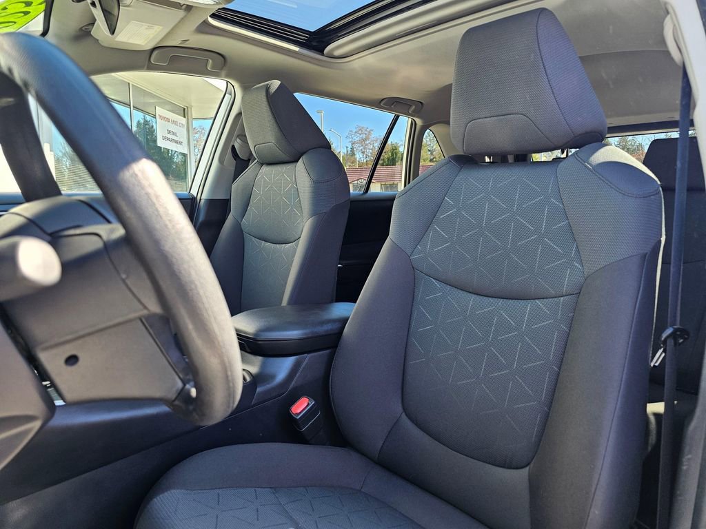 Certified 2025 Toyota RAV4 XLE w/ Convenience Package AWD/4WD image 20