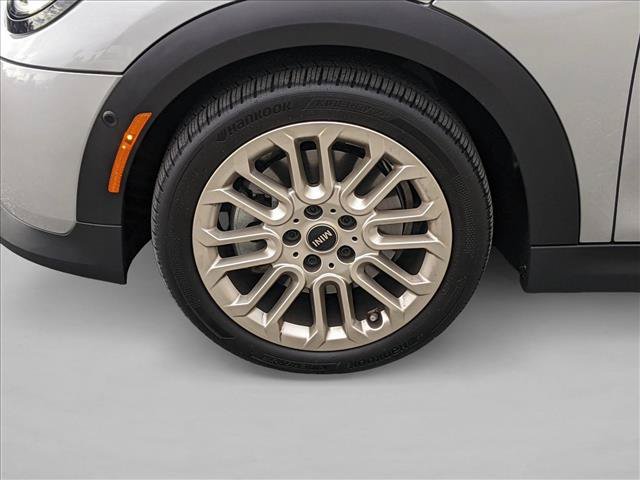 Certified 2025 MINI Cooper 2-Door Hardtop FWD image 22