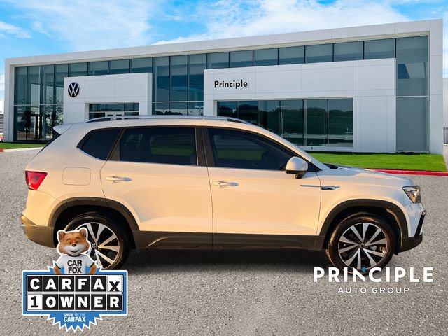 Used 2023 Volkswagen Taos SE image 5