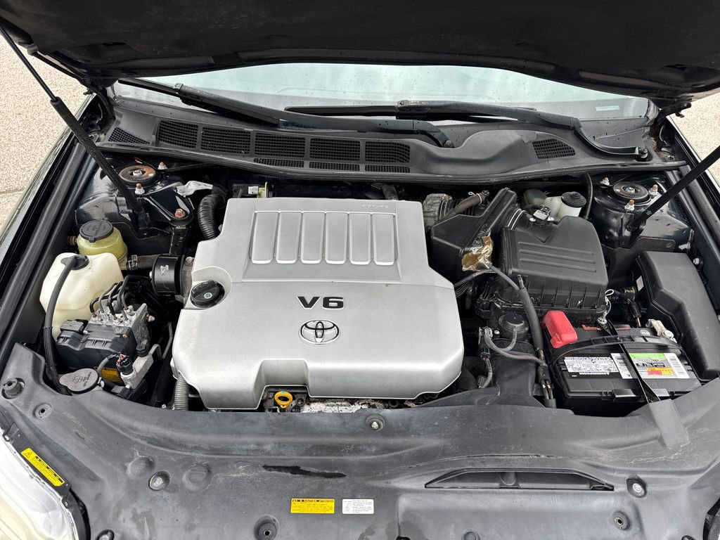 Used 2011 Toyota Avalon Limited FWD image 29