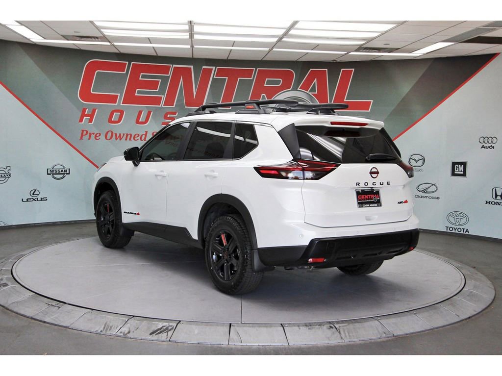 New 2026 Nissan Rogue SV AWD/4WD image 3