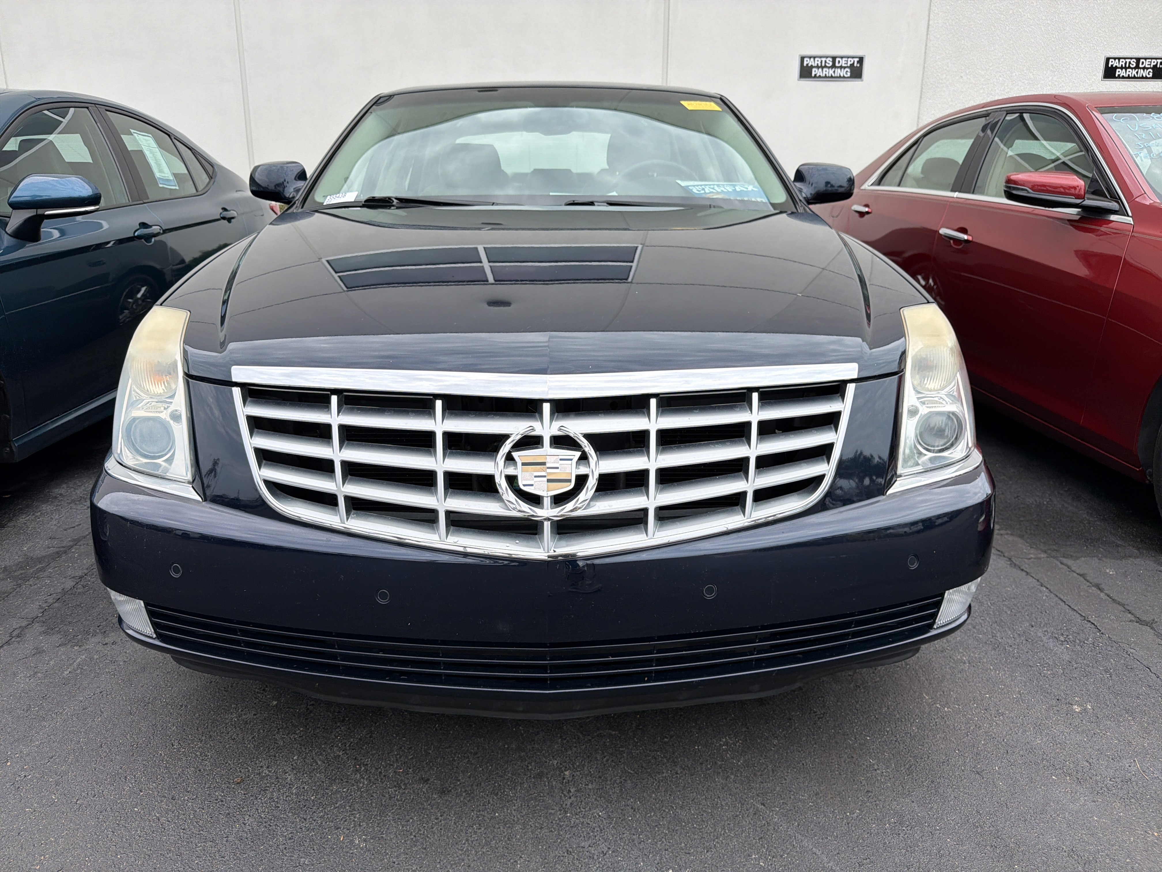 Used 2007 Cadillac DTS Luxury I w/ Sun And Sound Package image 2