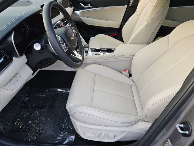 Used 2026 Genesis G70 2.5T image 10