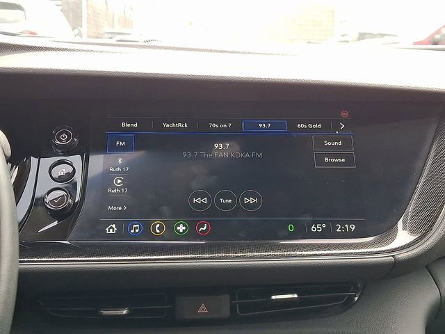 Used 2023 Buick Envision Essence w/ Sport Touring Package image 18