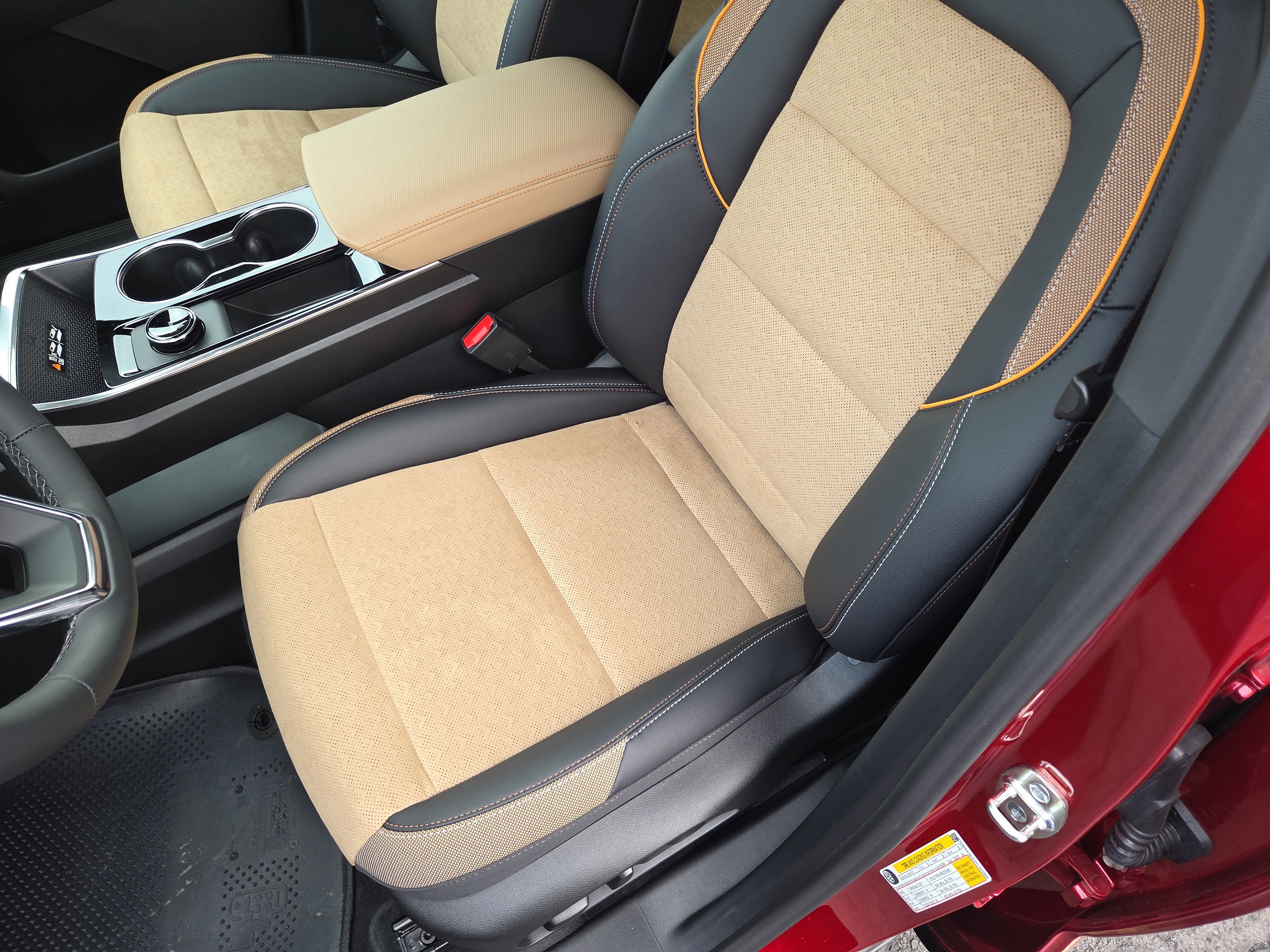 New 2026 Chevrolet Equinox ACTIV image 6