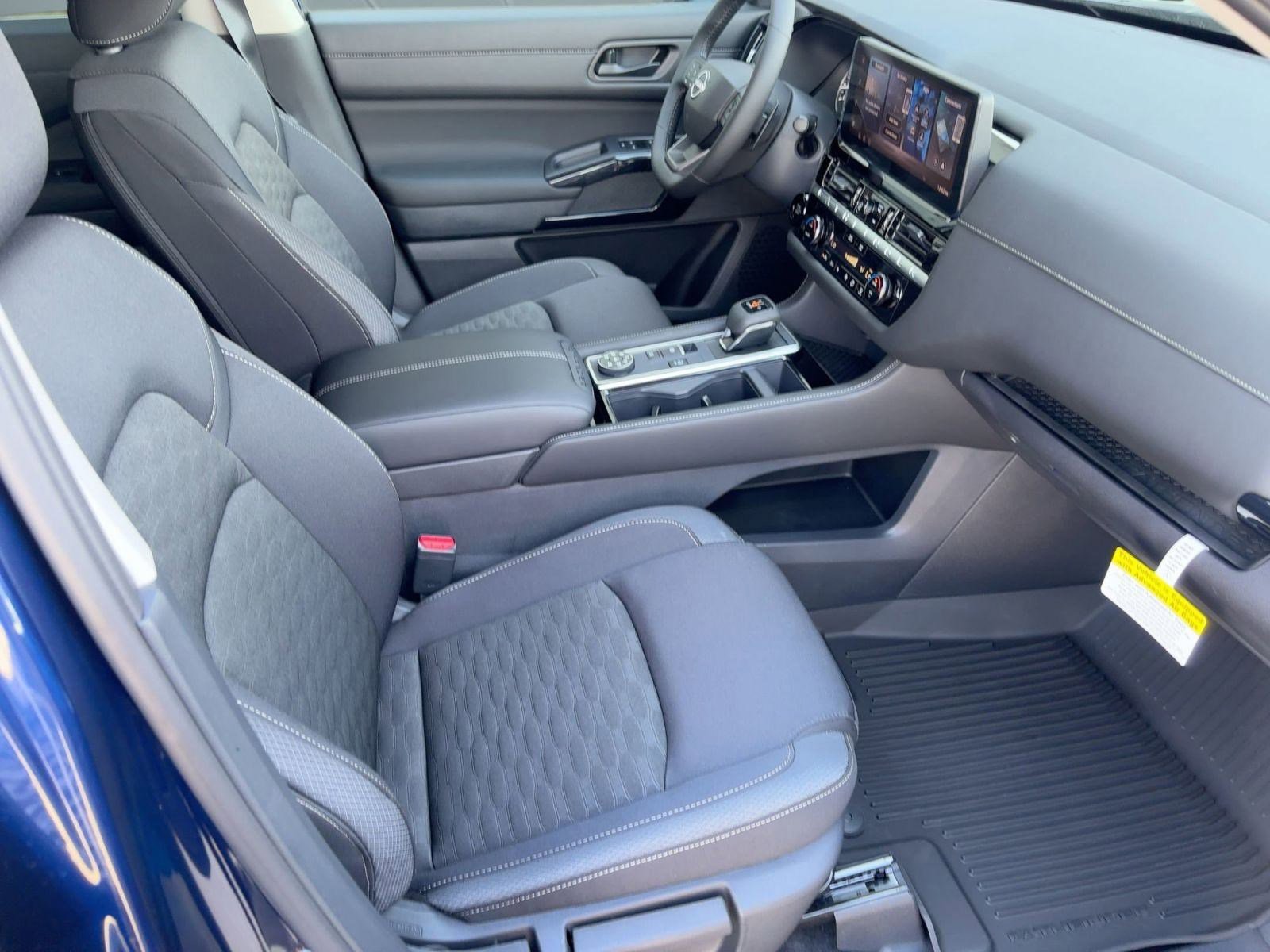 New 2026 Nissan Pathfinder SV image 27