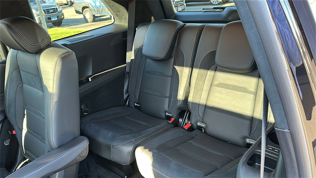 Used 2026 Mercedes-Benz GLS 63 AMG 4MATIC image 24