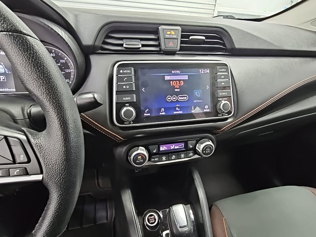 Used 2021 Nissan Versa SR w/ Convenience Package image 12