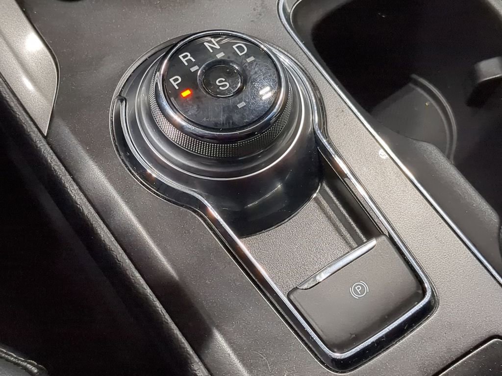 Used 2017 Ford Fusion SE w/ Fusion SE Technology Package image 44