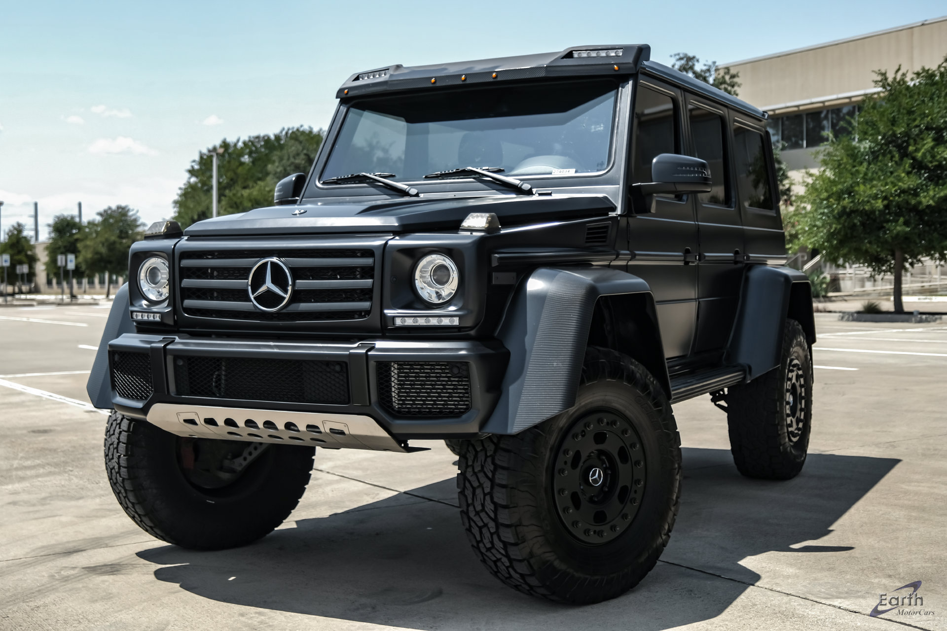 Used 2017 Mercedes-Benz G 550 Squared image 5