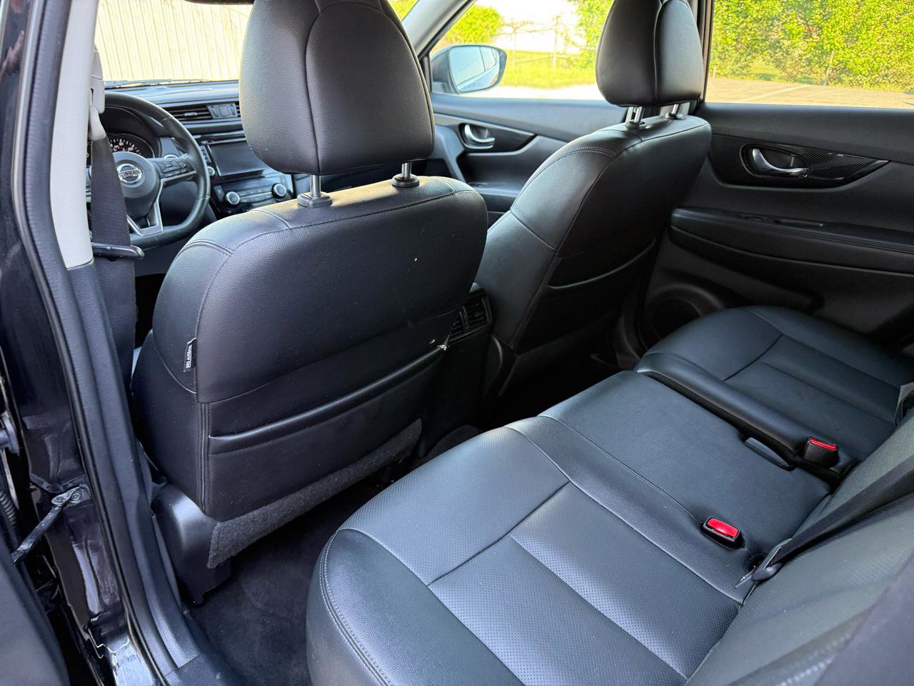 Used 2018 Nissan Rogue SL w/ Premium Package AWD/4WD image 24