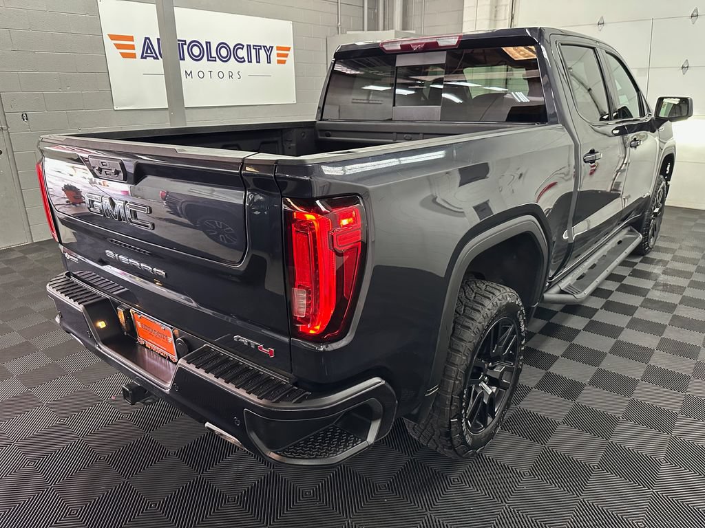 Used 2024 GMC Sierra 1500 AT4 w/ Technology Package AWD/4WD image 9