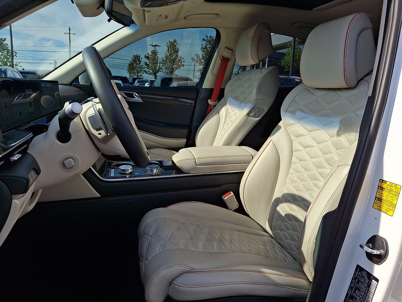 Certified 2025 Genesis GV80 3.5T e-SC AWD/4WD image 13