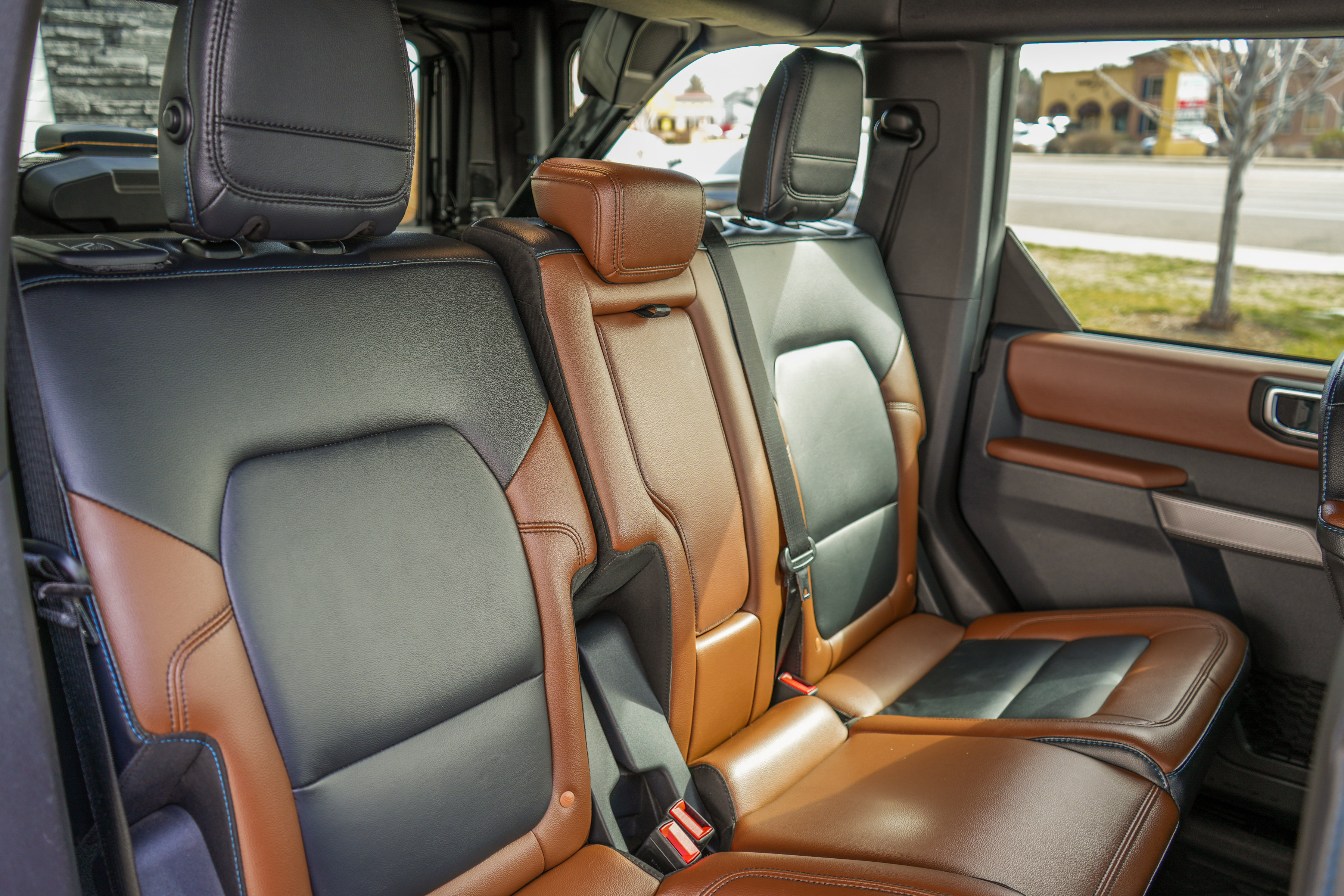 Used 2023 Ford Bronco Outer Banks w/ Sasquatch Package image 44